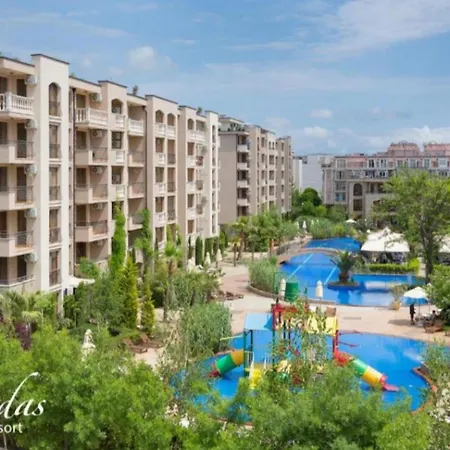 Cascadas Family Pool View * 阳光海滩