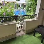 Cascadas Family Pool View アパート サニービーチ