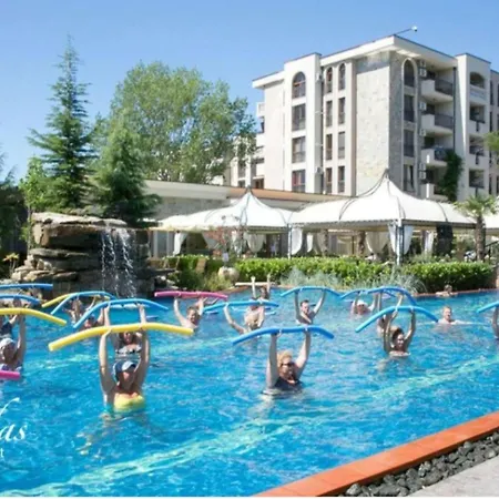 דירה Cascadas Family Pool View