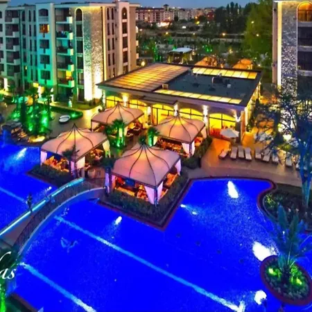 Cascadas Family Pool View דירה סאני ביץ'