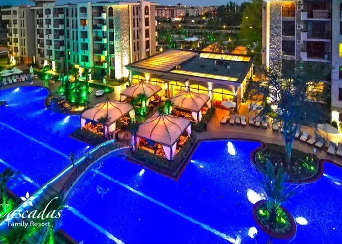 Cascadas Family Pool View Lägenhet Slăntjev Brjag
