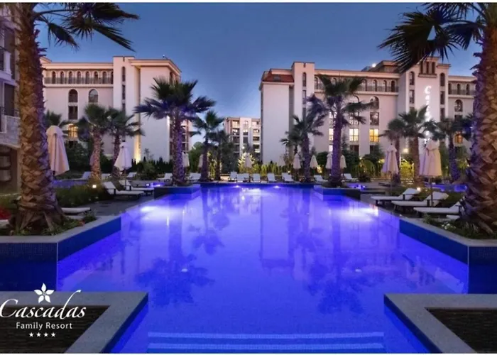 Cascadas Family Pool View